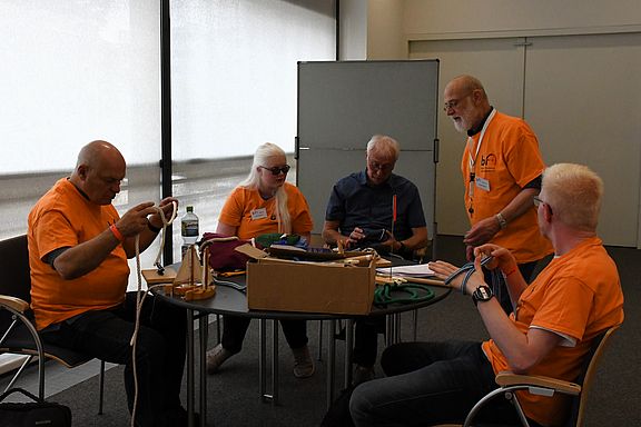 Das Team bereitet den Workshop vor